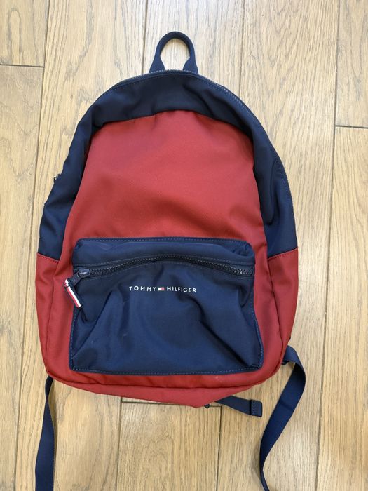 Рюкзак TOMMY - HILFIGER  дитячий , для школи , прогулки , в відмінному стані