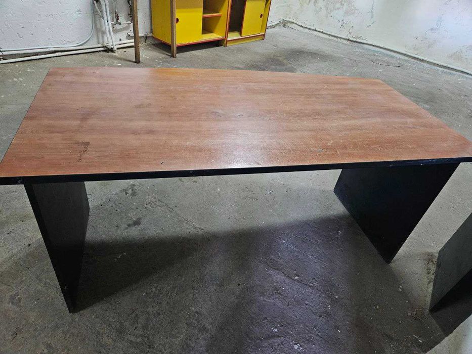 Столи офісні 2 шт