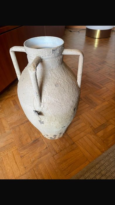 Jarro decorativo em Metal texturado