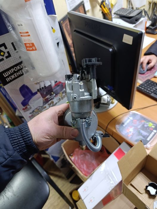 Газовий карб-редуктор на інверторний генератор