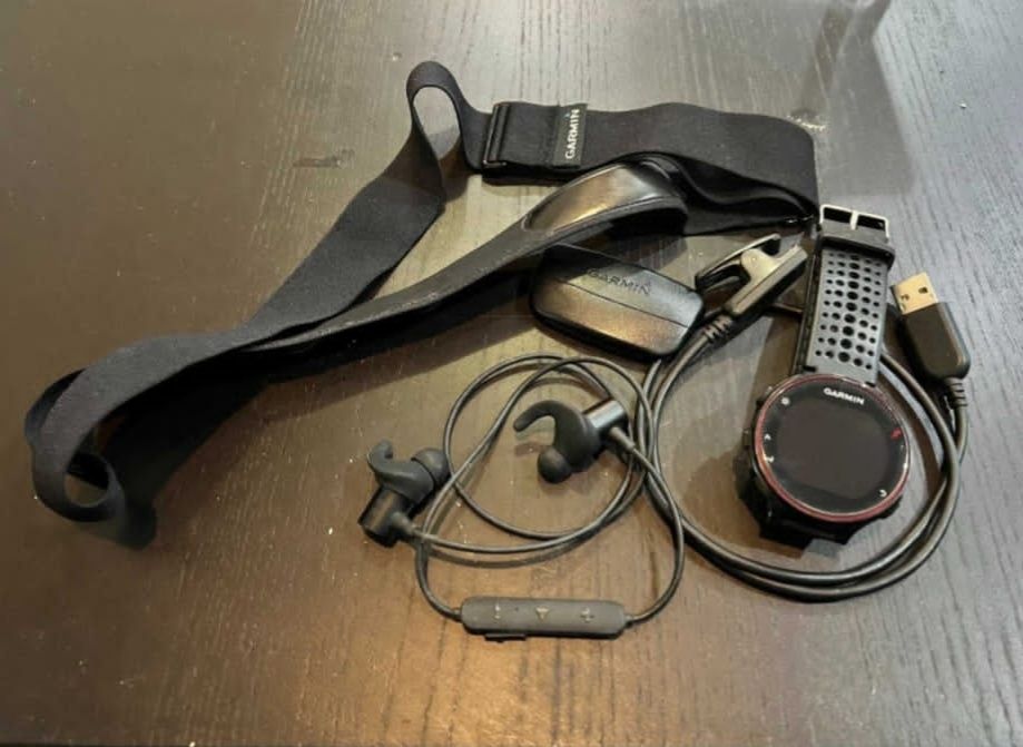 Relógio Garmin e acessório