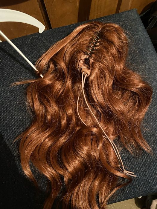 Парики,  шиньоны, хвосты