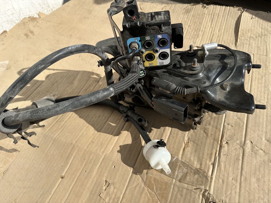 Jeep grand cherokee компресор пневмоподвески пневмы с клапанами в сбор