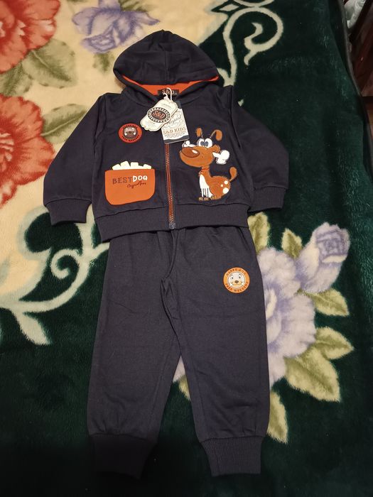 Продам детский костюм на мальчика на 2 года