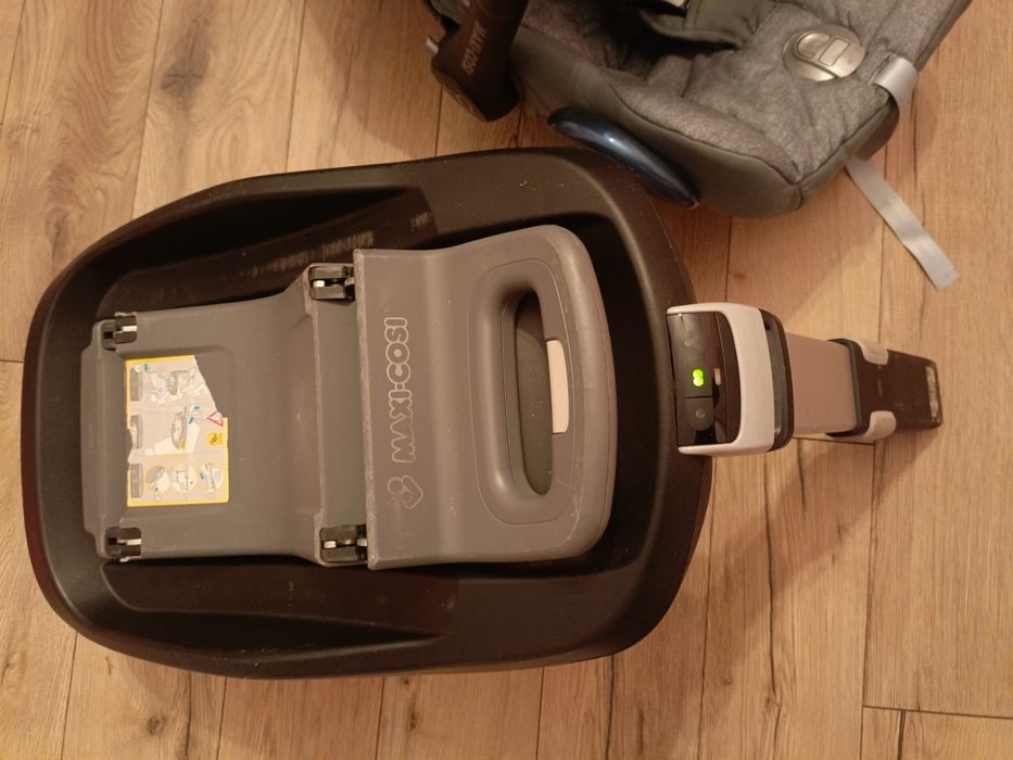 Nosidełko Maxi Cosi 0-13 z bazą isofix dwa foteliki