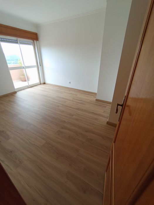 Remodelações, reparações, instalações e OUTROS