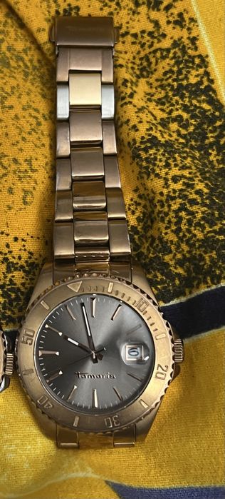 Zagarek Tamaris z datownikiem