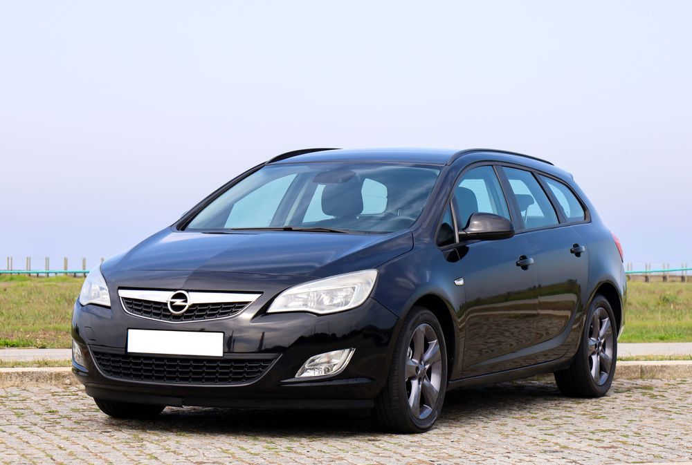 Opel Astra Sport Tourer - Desde 80€ /mês