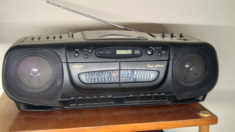 Radiomagnetofon HCM