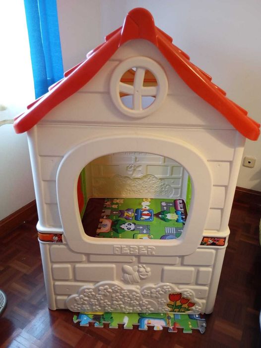 Vendo casa de criança