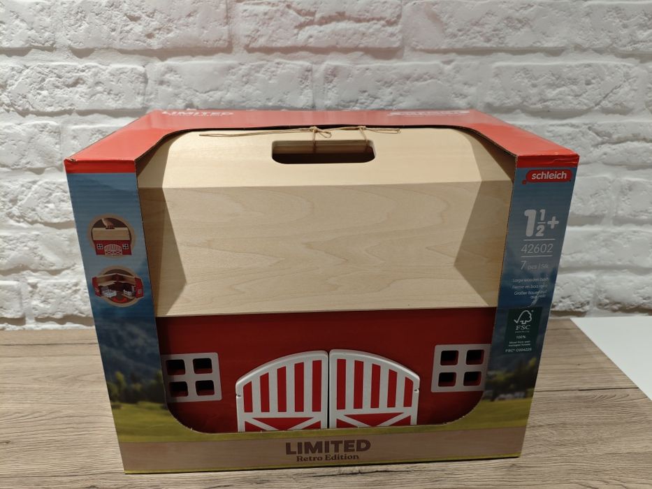 SCHLEICH 42602 Czerwona drewniana Stodoła Retro