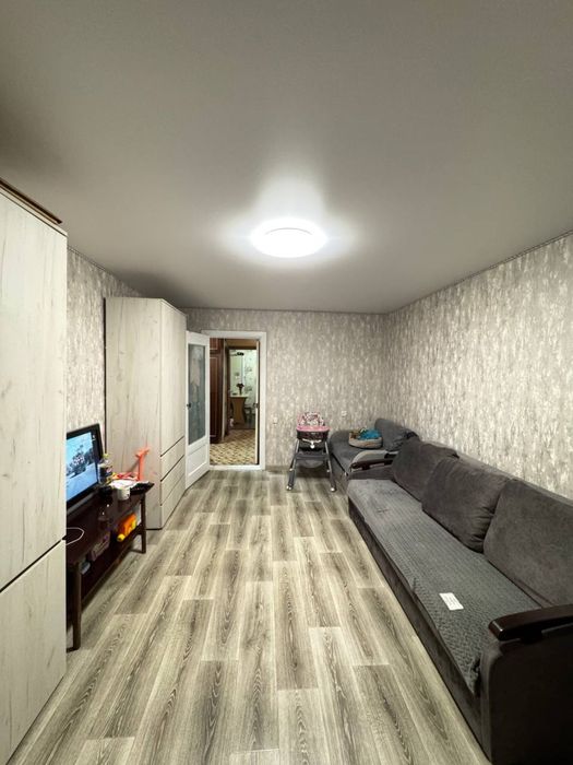 КРЕС, 2 кім. ЧЕШКА , 4йповерх, окремі кімнати, можна по ЄВідновлення