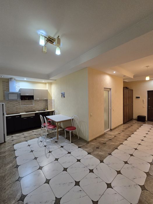 Здам подобово 3 кімнатну квартиру з ремонтом в центрі