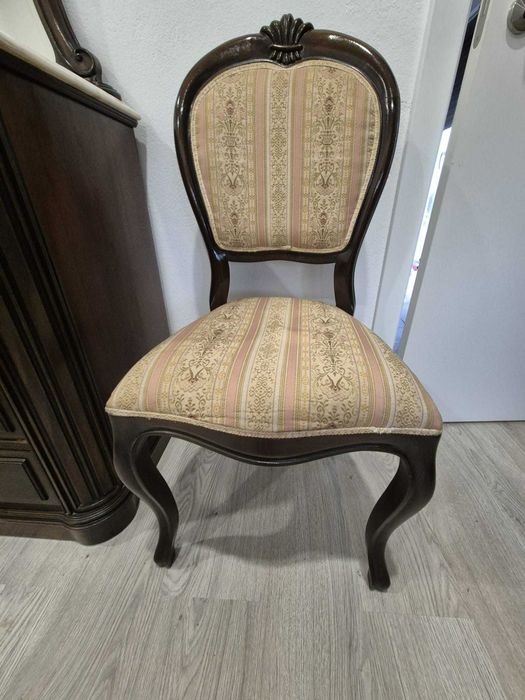 Quarto de Casal Completo em Madeira Maciça Raiz de nogueira  | Roupeiro, Cama, Cómoda, Mesinhas e Espelho