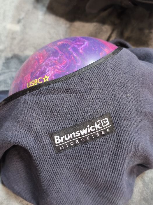 Conjunto bowling: saco + bolas + luva + sapatos