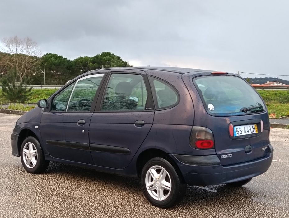 Renault Scénic 1.4 rt