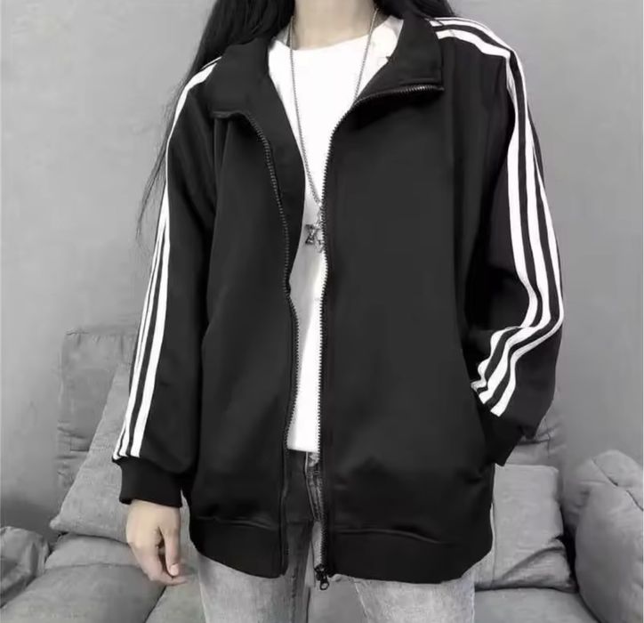 Нове худі в наявності, розмір L