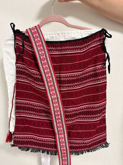 Вишита спідниця для дівчинки, плахта