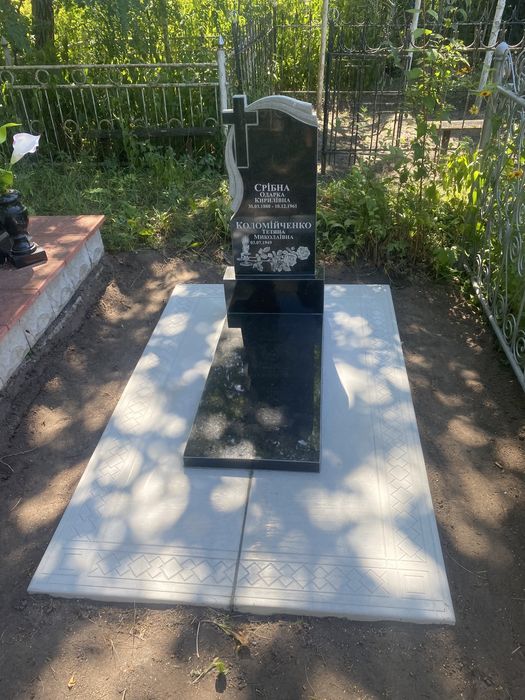 Памятники ,граніт ,крошка ,пластик ,бетоні ,надгробия