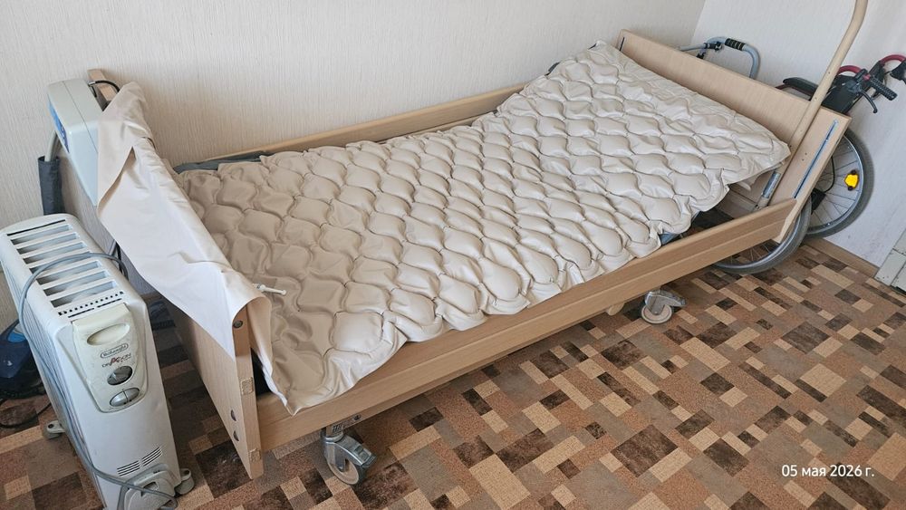 Медицинская кровать