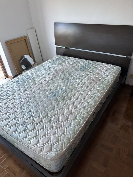 Cama + estrado + colchão