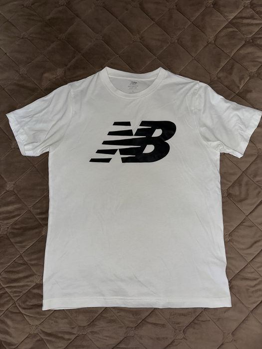 Футболка new balance L