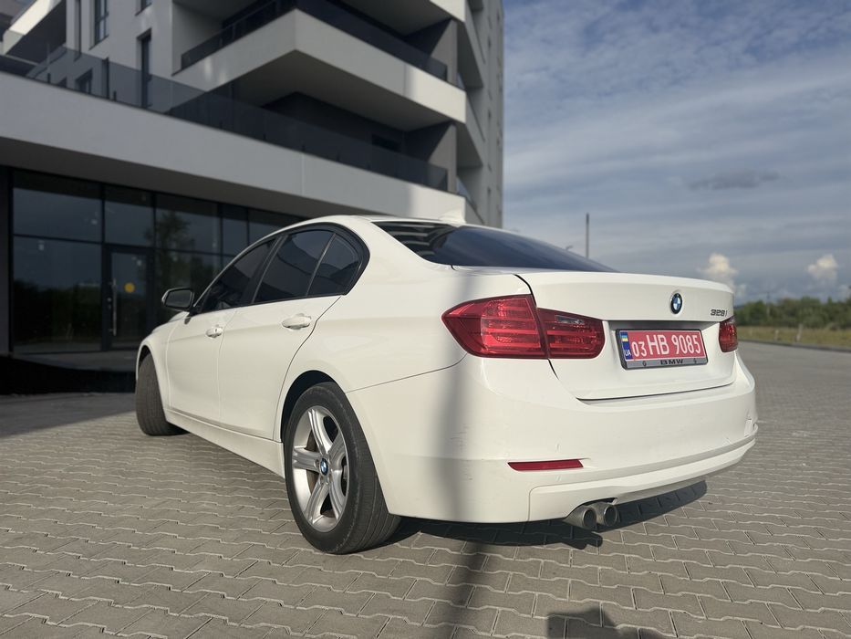 BMW 328i , 2014 рік