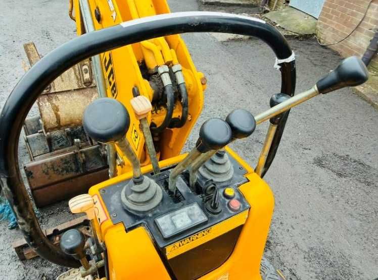 Гусеничний екскаватор JCB МІКРО *1664 ГОДИНИ* + 5 ковшів і гідромолот