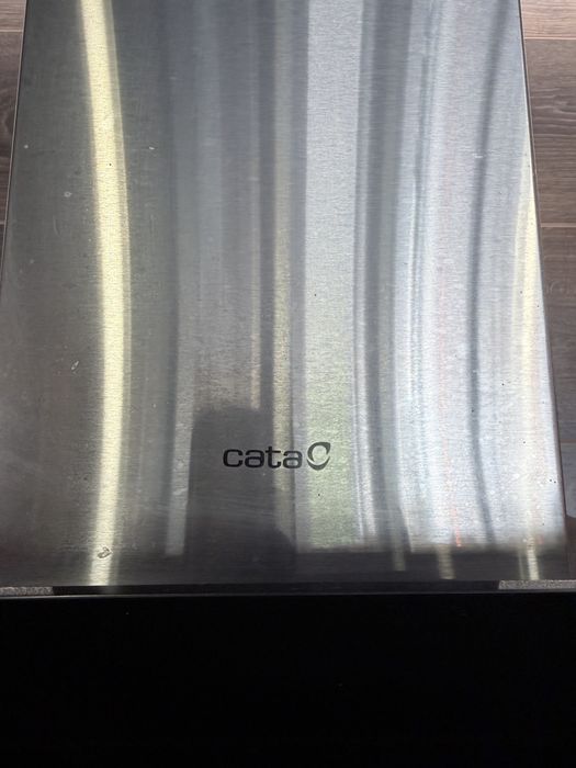 Продам вытяжку Cata