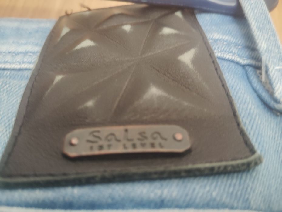 Calças de ganga originais da marca Salsa, pertencentes à linha 1st Level. Usadas