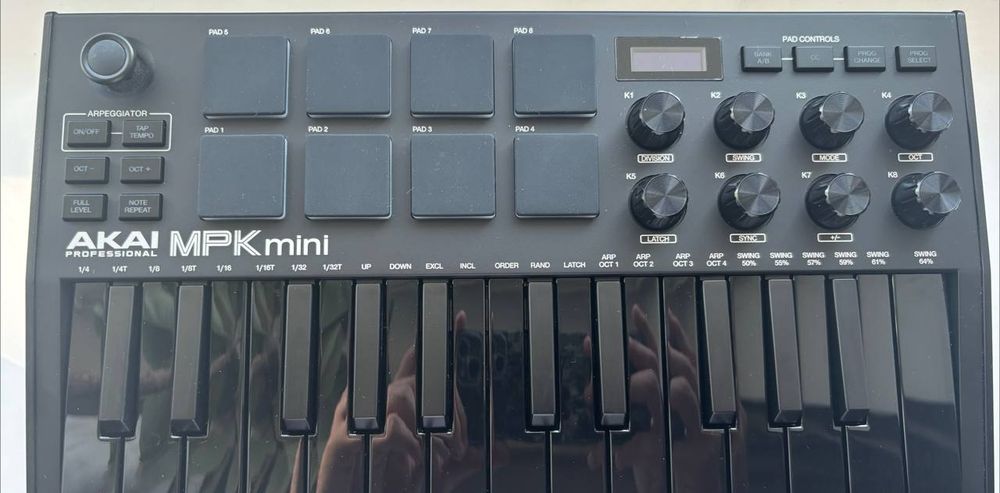 MIDI-клавіатура Akai Professional MPK Mini MK3 (стан нової, повний комплект)