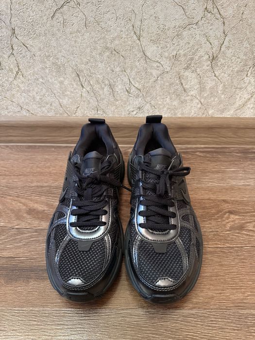 Кросівки Nike V2K run black оригінал
