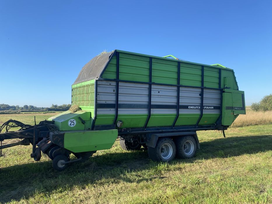 Przyczepa samozbierajaca Deutz 6.37