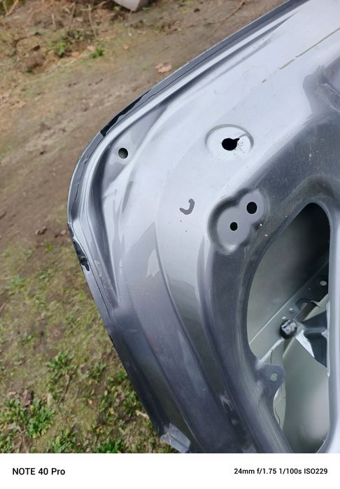 tesla model y klapa porywa bagażnika dual motor llu