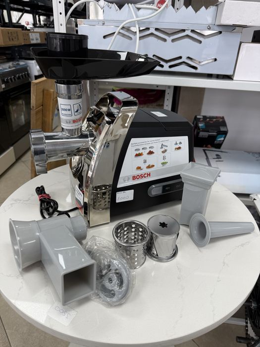 М'ясорубка Bosch MFW67440