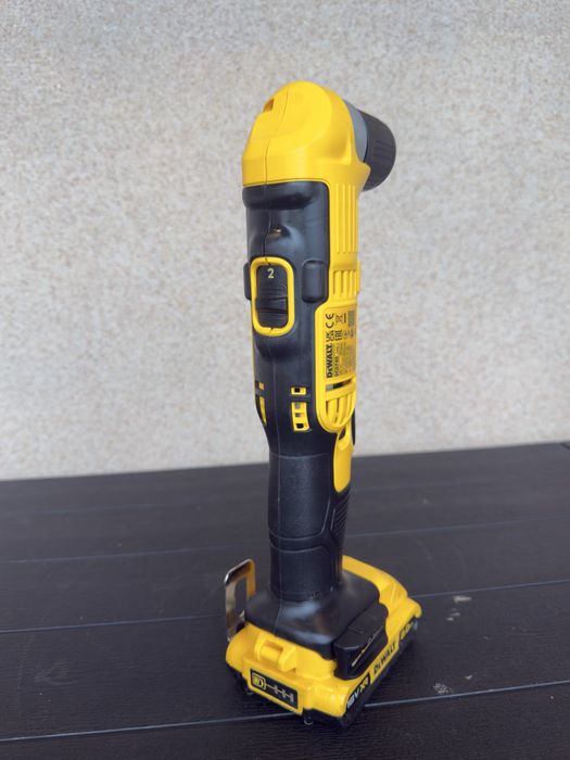 DeWalt DCD 740.