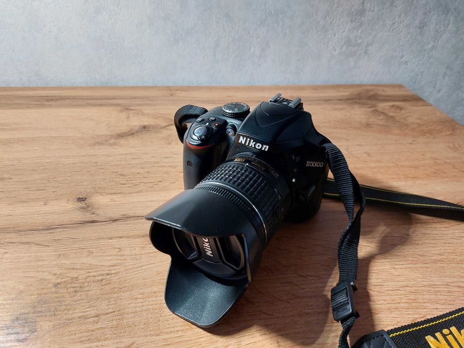Aparat Nikon D3300 z mikrofonem