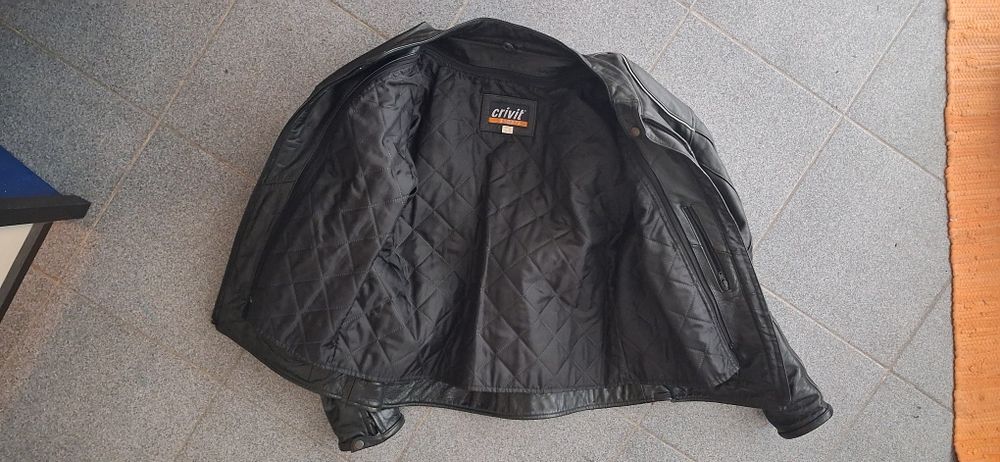 Casaco de mota em cabedal para inverno