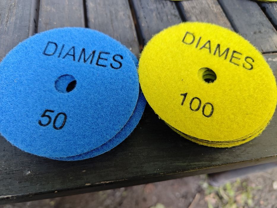 Zestaw 8 sztuk diamentowy pad dysk polerski marki Diames fi 100 (E)