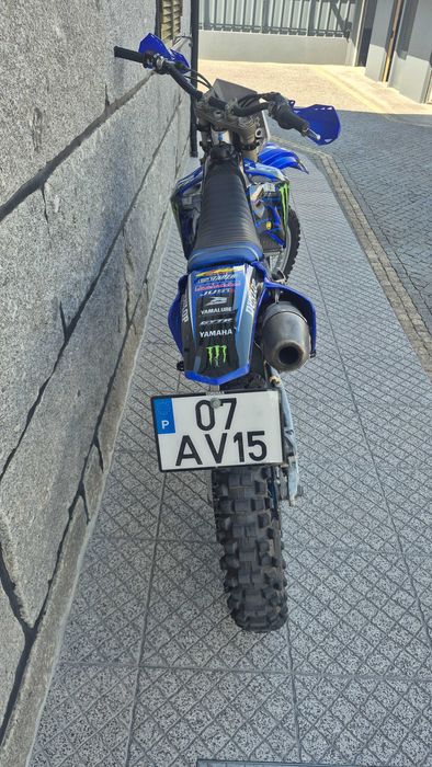 YAMAHA YZ 250F  11-2005 MATRICULADA, com 2 LUGARES de livrete, revisão completa feita, PRONTA A ANDAR! - VENDA OU TROCA