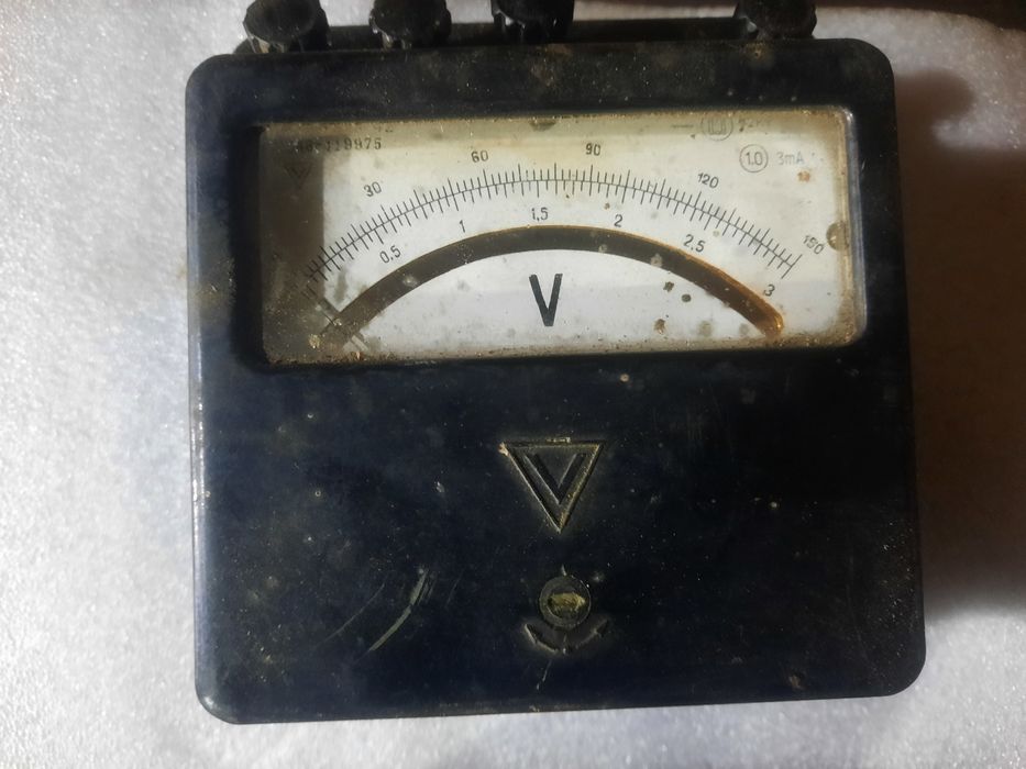Вольтметр стрілочний 0-150вольт