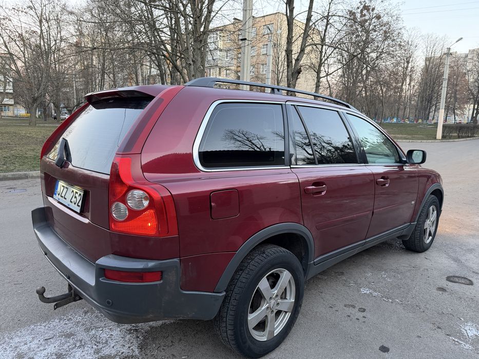 Volvo XC90 2.4 дизель автомат