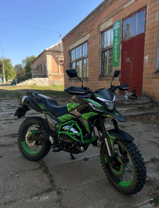 Spark SP300T-1 идеальное состояние