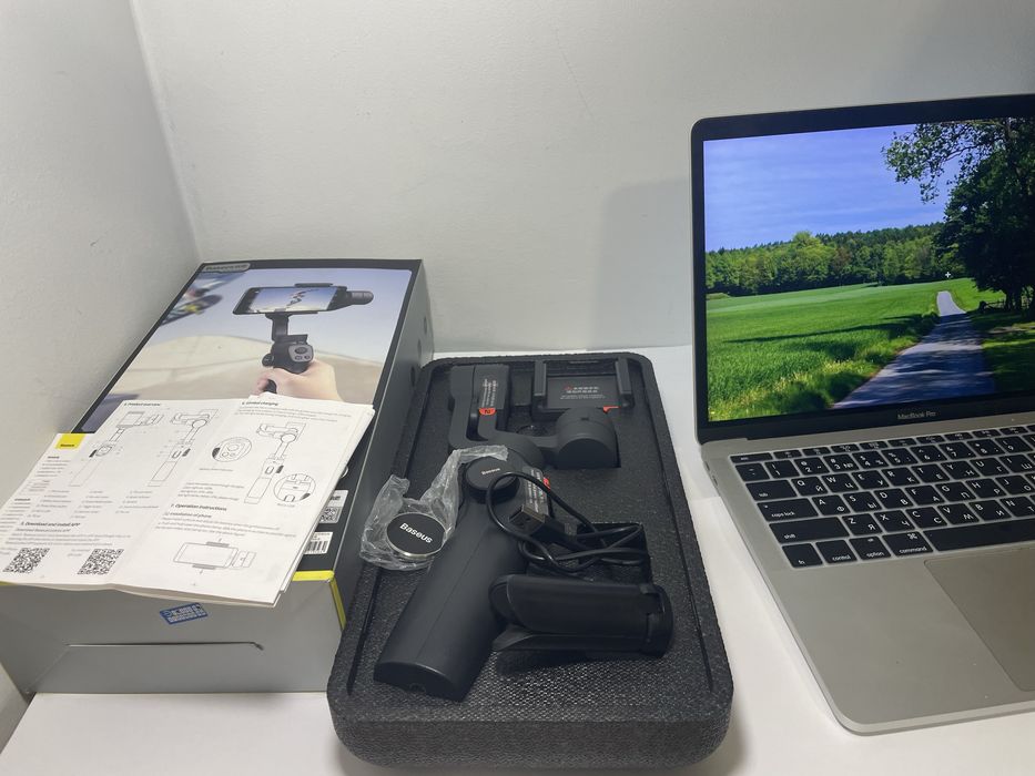 Трёхосевой стабилизатор Baseus Gimbal Stabilizer BC01