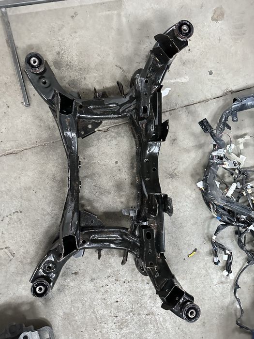 Задній підрамник Subaru Outback Forester Ascent 2018-23 20152AN00A b16