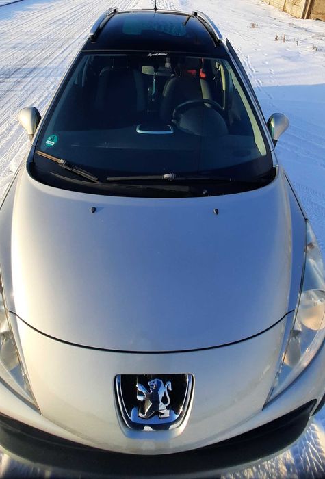 Peugeot 207 SW, 1.4 benzyna zwykły silnik, kombi, panoramiczny dach