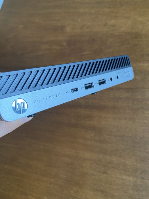 HP Elitedesk minikomputer