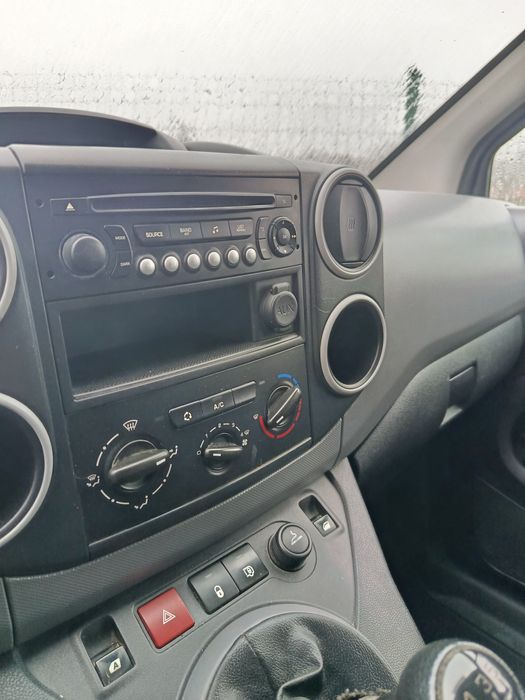 Citroen berlingo 3lugares excelente