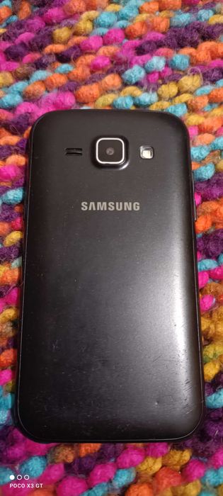 Смартфон Б/У Samsung Galaxy J1 SM-J100H/DS