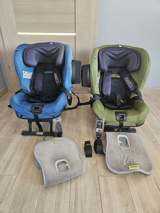Fotelik axkid minikid 2.0 cena za jeden